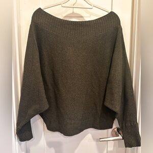 Umgee green sweater, size L